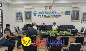 diskusi ringan