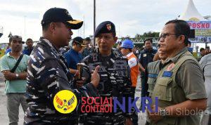 KRI dr. Radjiman Wedyodiningrat-992 Hadir di Sibolga, Bawa Harapan bagi Korban Bencana