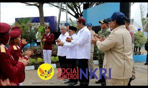 Momen Siswi Sekolah Rakyat Banjarbaru Dinyanyikan Ulang Tahun oleh Prabowo dan Teman-teman Sekolahnya