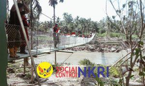 Gotong Royong Bangun Jembatan, Akses Warga Aceh Kian Dekat