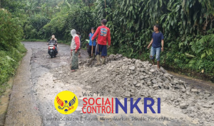 Kolaborasi PU, Camat, dan Desa Kabandungan Pastikan Jalan Aman Dilalui