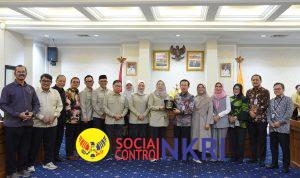 Anggota DPR RI fraksi Partai Gerindra Himmatul Aliyah Puji Program Sekolah Gratis di Lampung