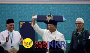 Cerita Prabowo Diterima Jadi Anggota Seumur Hidup NU di Jombang